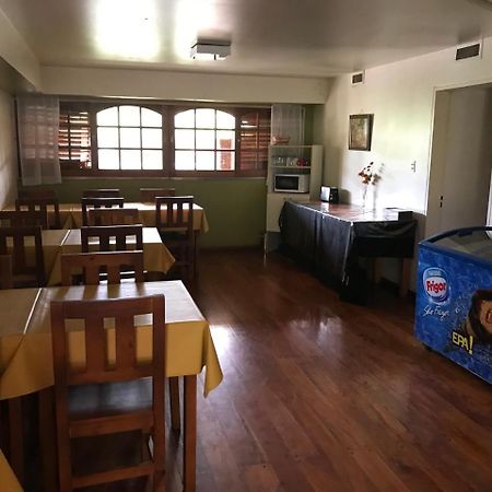 Hôtel La Casona Del Rio à Neuquén Extérieur photo